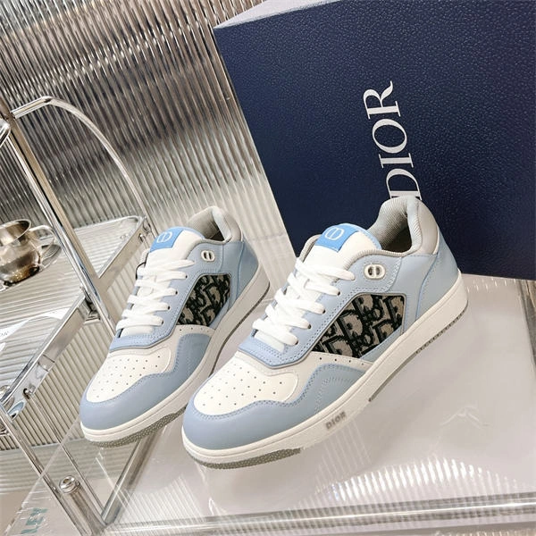 WellDesigned Dr B27 Sneaker 1379