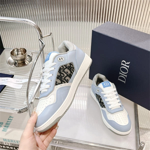 WellDesigned Dr B27 Sneaker 1379