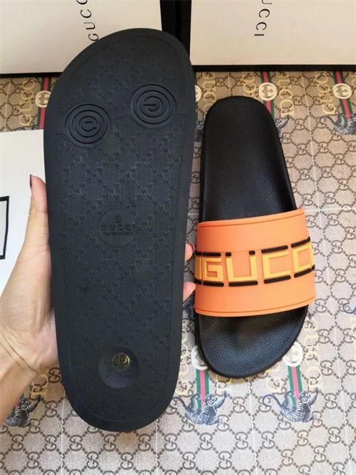 Minimalist Gocci Slipper 5730