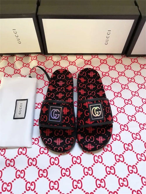 RelaxedFit Gocci Slipper 5717