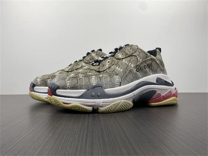 Gocci x BLCG The Hacker Project Triple S Beige 681066 ULZ10 Lightweight 4429
