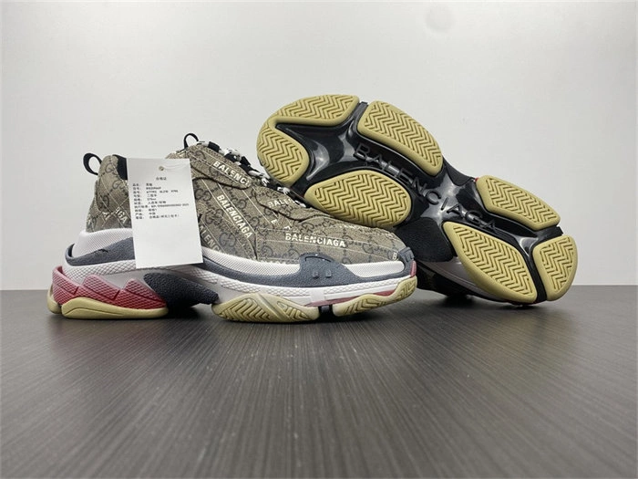 Gocci x BLCG The Hacker Project Triple S Beige 681066 ULZ10 Lightweight 4429