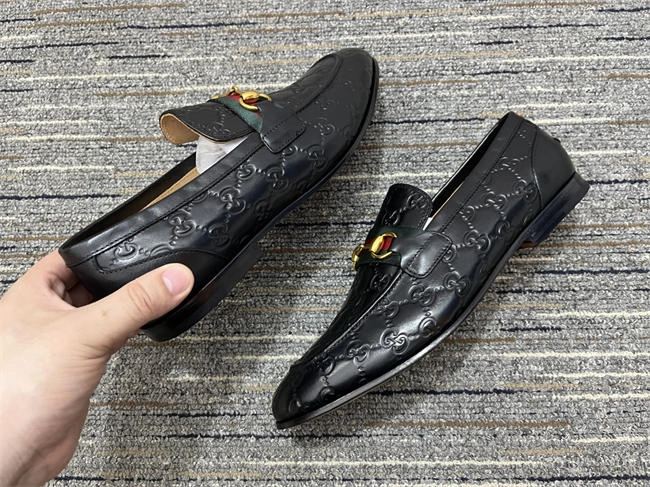 G*u*i loafer tailored 311