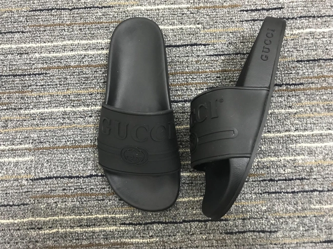 G*u*i slide casual 443