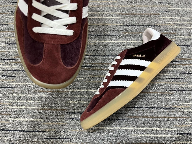 youthful g*u*i x Ad*s 50