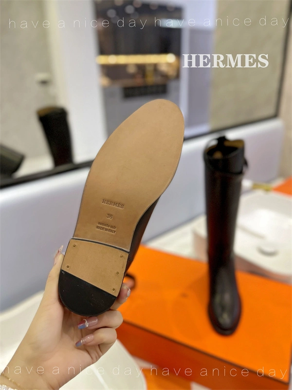 Comfortable H Boot 2422