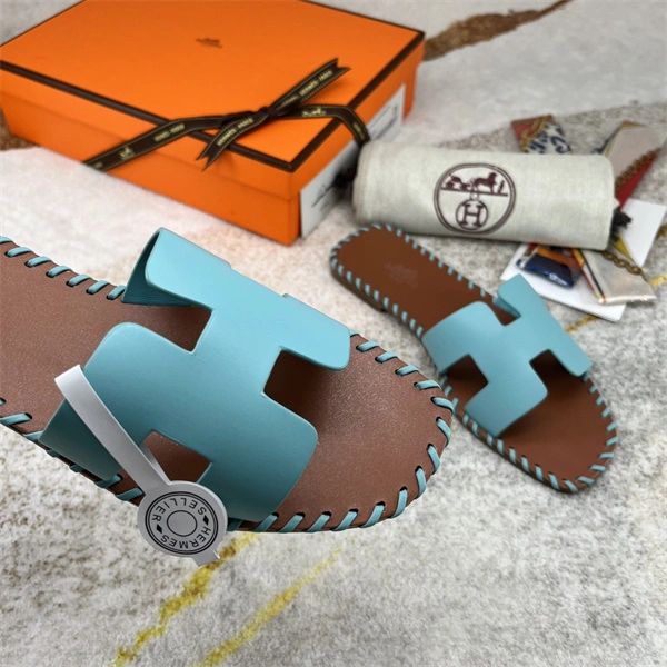 Bold H Slipper 2352