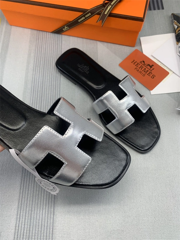 H Slipper HighQuality 2382
