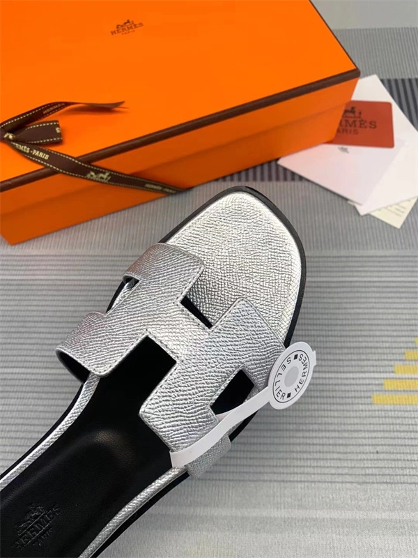 H Slipper HighQuality 2382