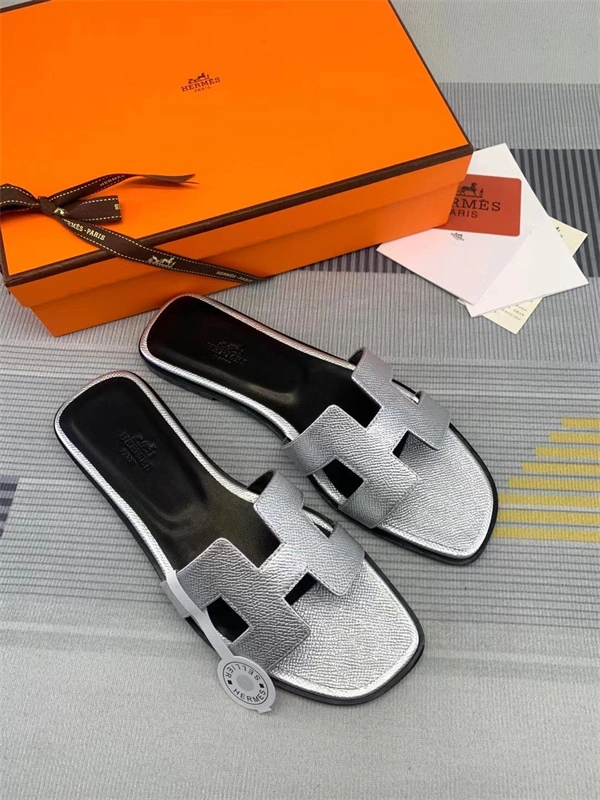 H Slipper HighQuality 2382
