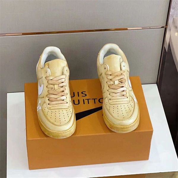 SoftTouch LV x Nike Sneaker 1976