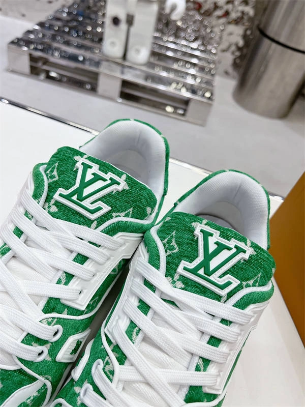 LV Premium 1734