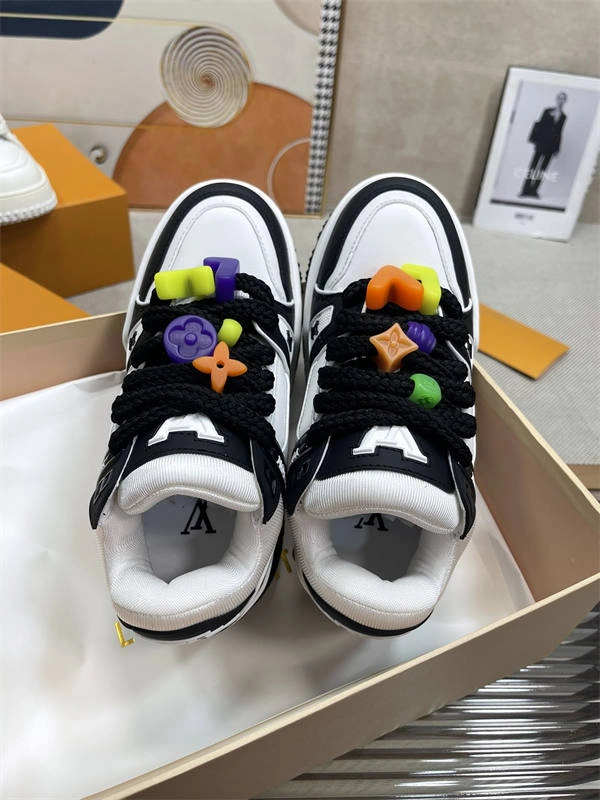 LV Cozy 1747