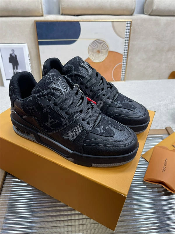 LV Lightweight 1762