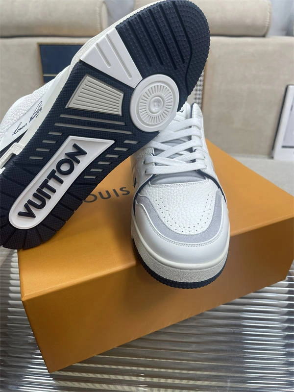 LV Comfortable 1765