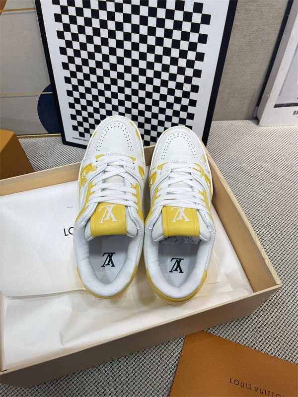 LV ZipUp 1777