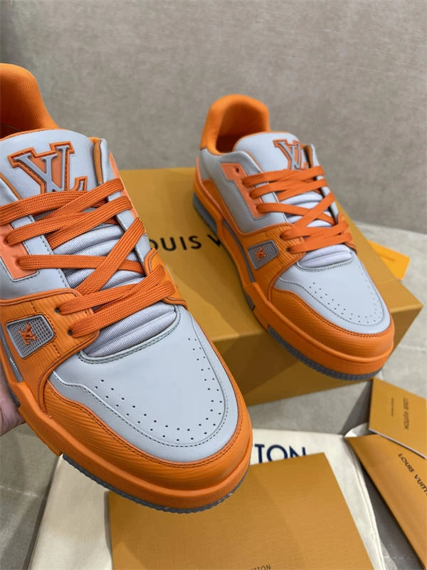 Lightweight LV 1821