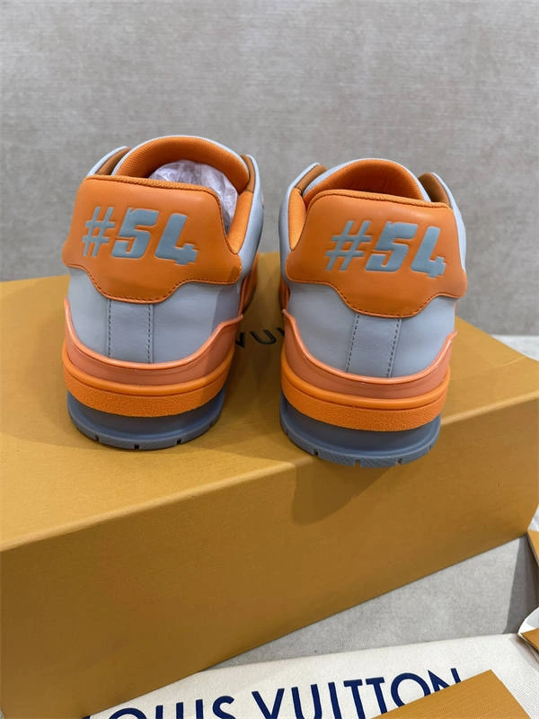 Lightweight LV 1821