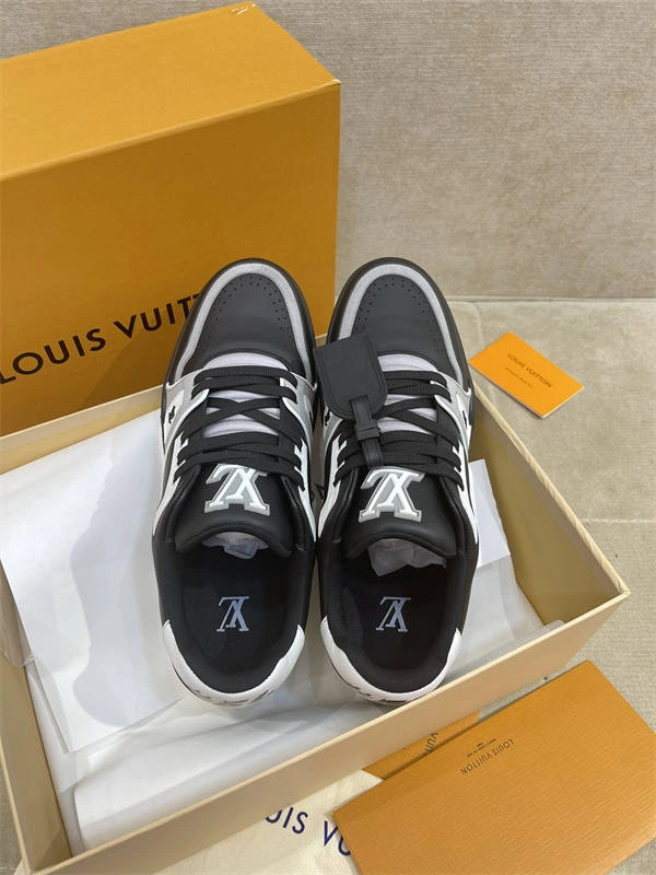 LV MoistureWicking 1822