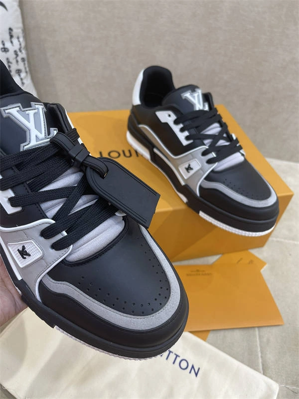 LV MoistureWicking 1822