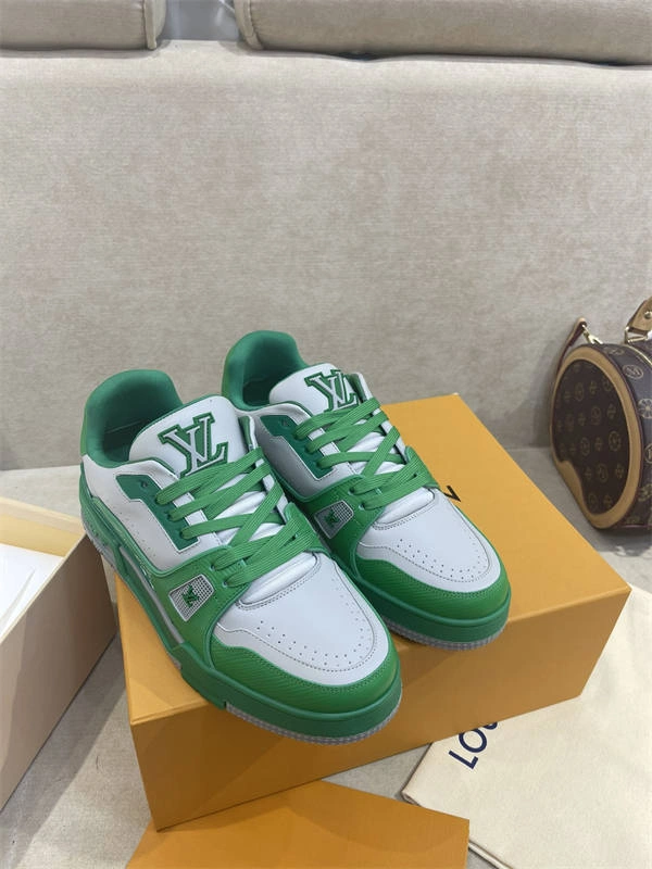 Sporty LV 1823