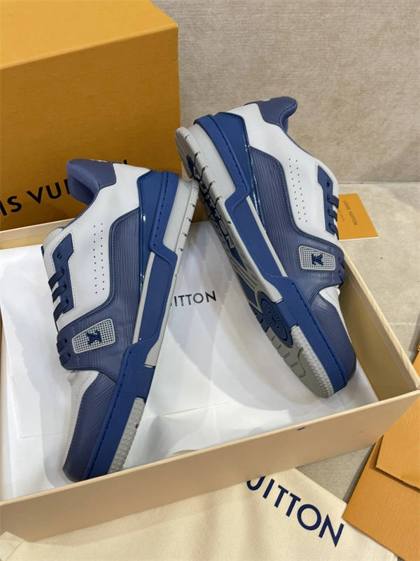 Sleek LV 1824