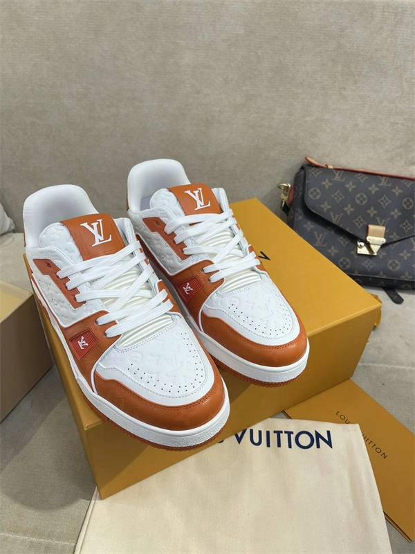 LV Sleek 1866