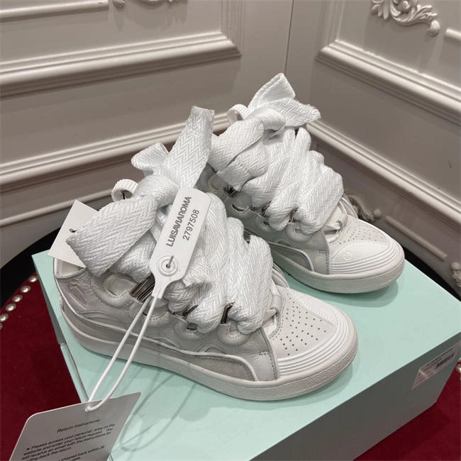 Unique Lanvon Curb Sneaker 900