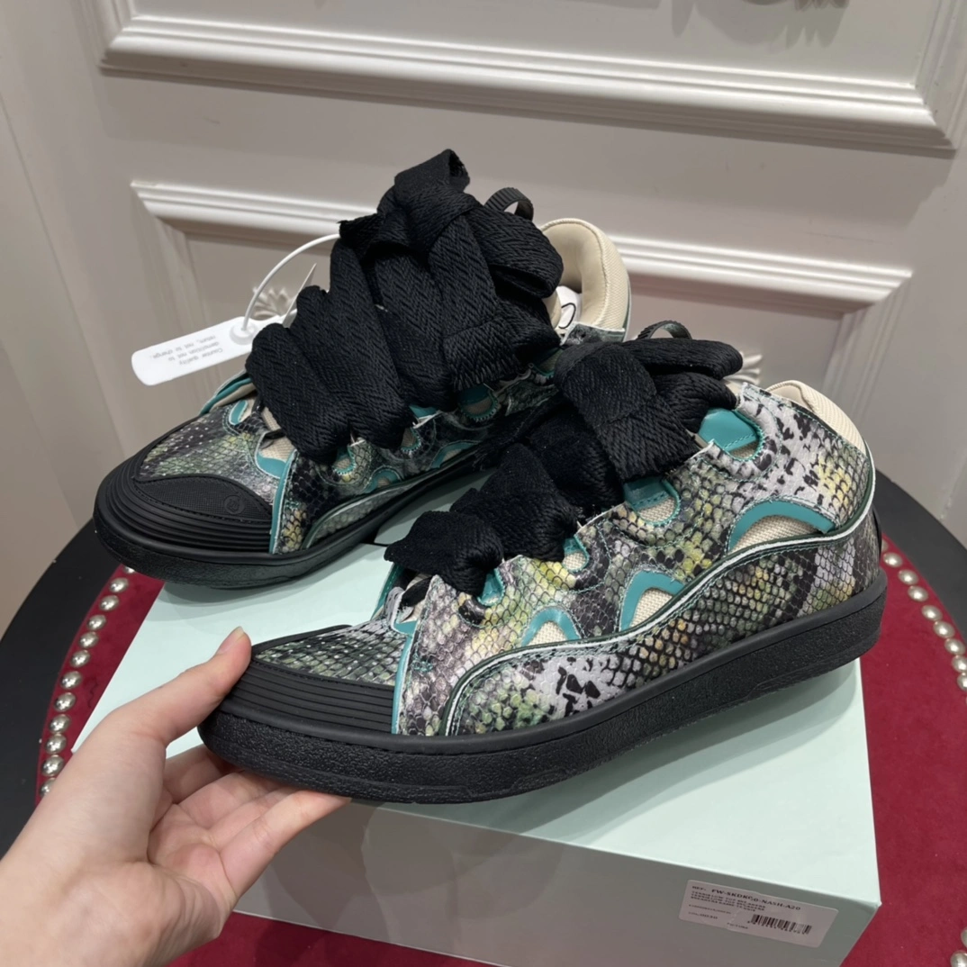Classic Lanvon Curb Sneaker 996