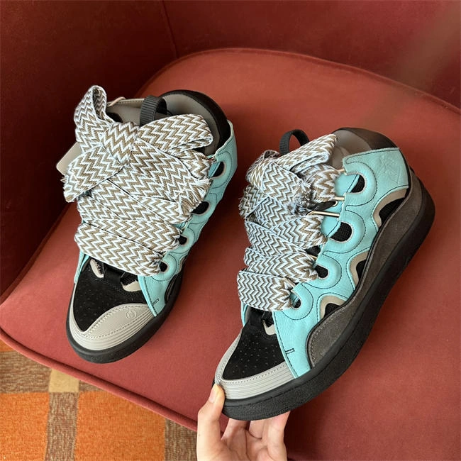 Trendsetting Lanvon Curb Sneaker 813