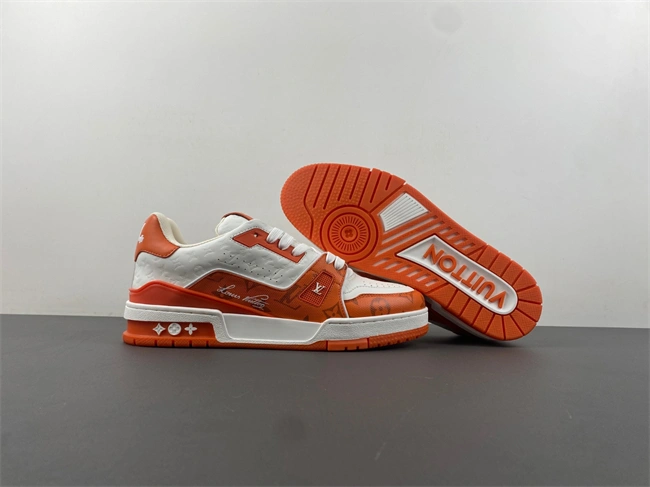 Practical Louis Vuitton LV trainer 2121