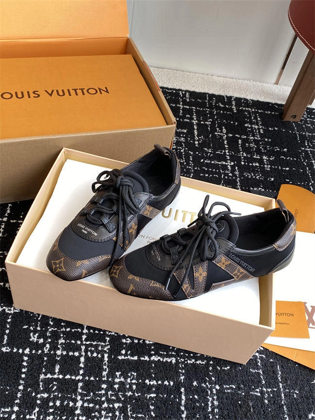 Louis Vuitton WeatherProof 1662