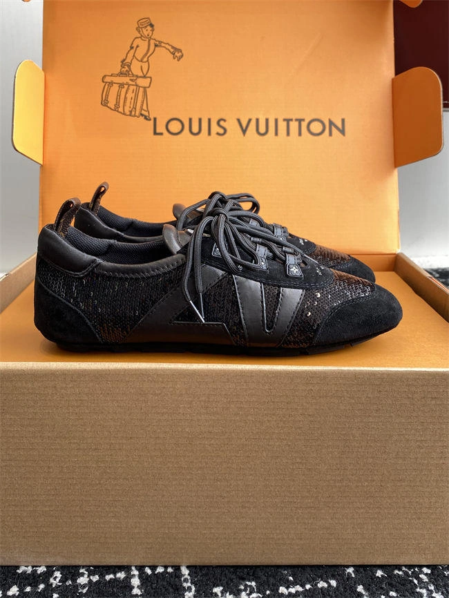 Contemporary Louis Vuitton 1660
