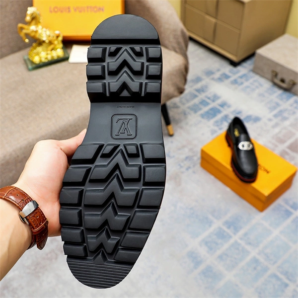 Cozy Lv Loafer 1900