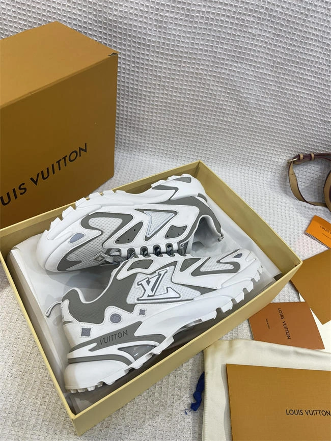 Lv Runner Sneaker ModernLook 1993