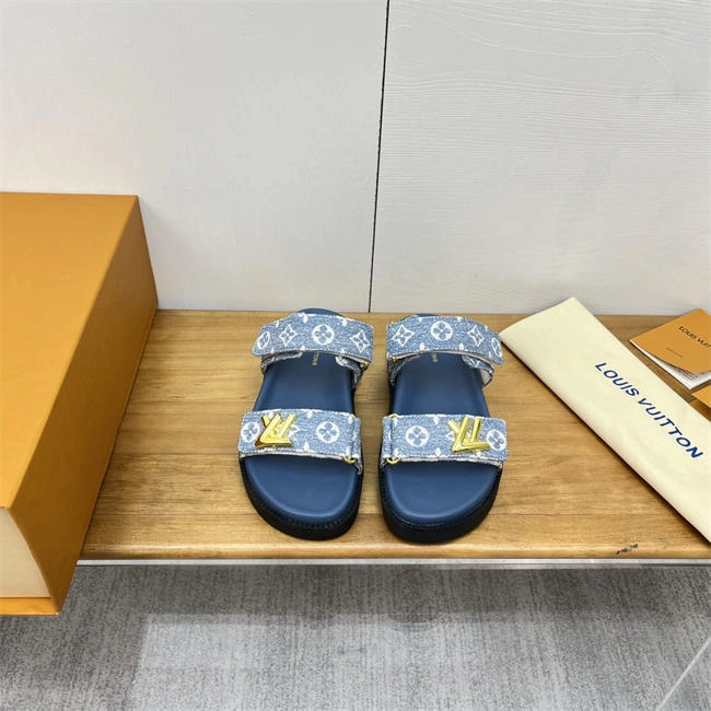 Versatile Lv Slipper 5557