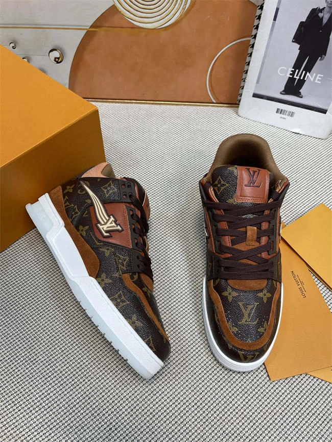 TopPick Lv Trainer Sneaker 2108