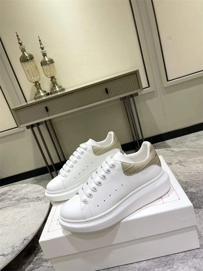 Mc Queen Stylish 2542
