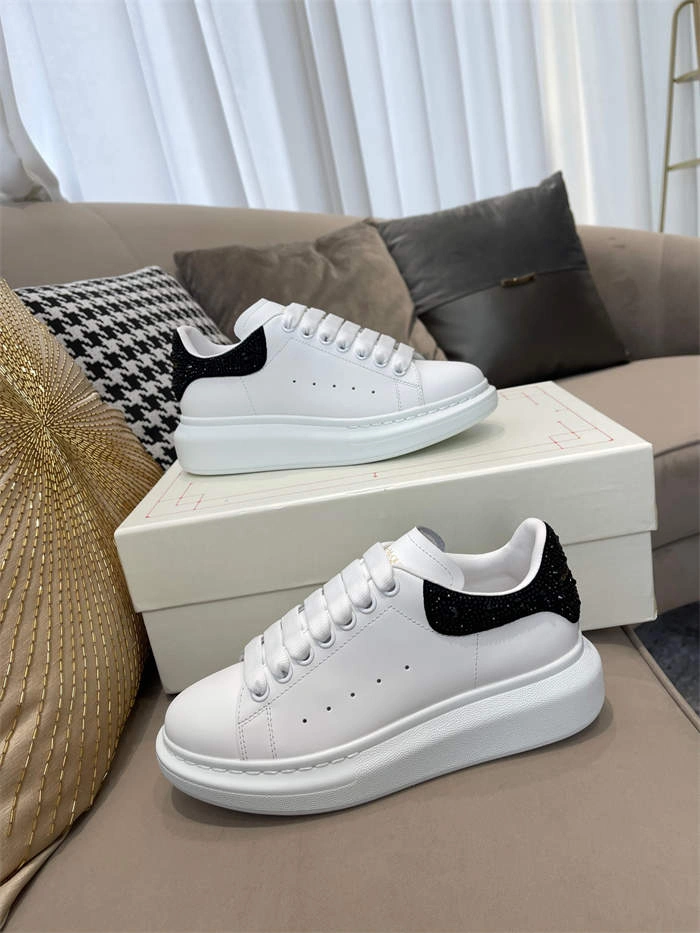 Mc Queen Affordable 2552