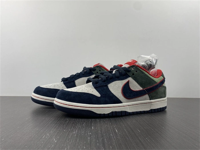 Stretchable Nike SB Dunk LF0039- 4685