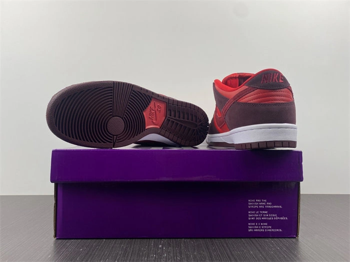 Minimalist Nike SB Dunk Low Cherry DM0807- 4731