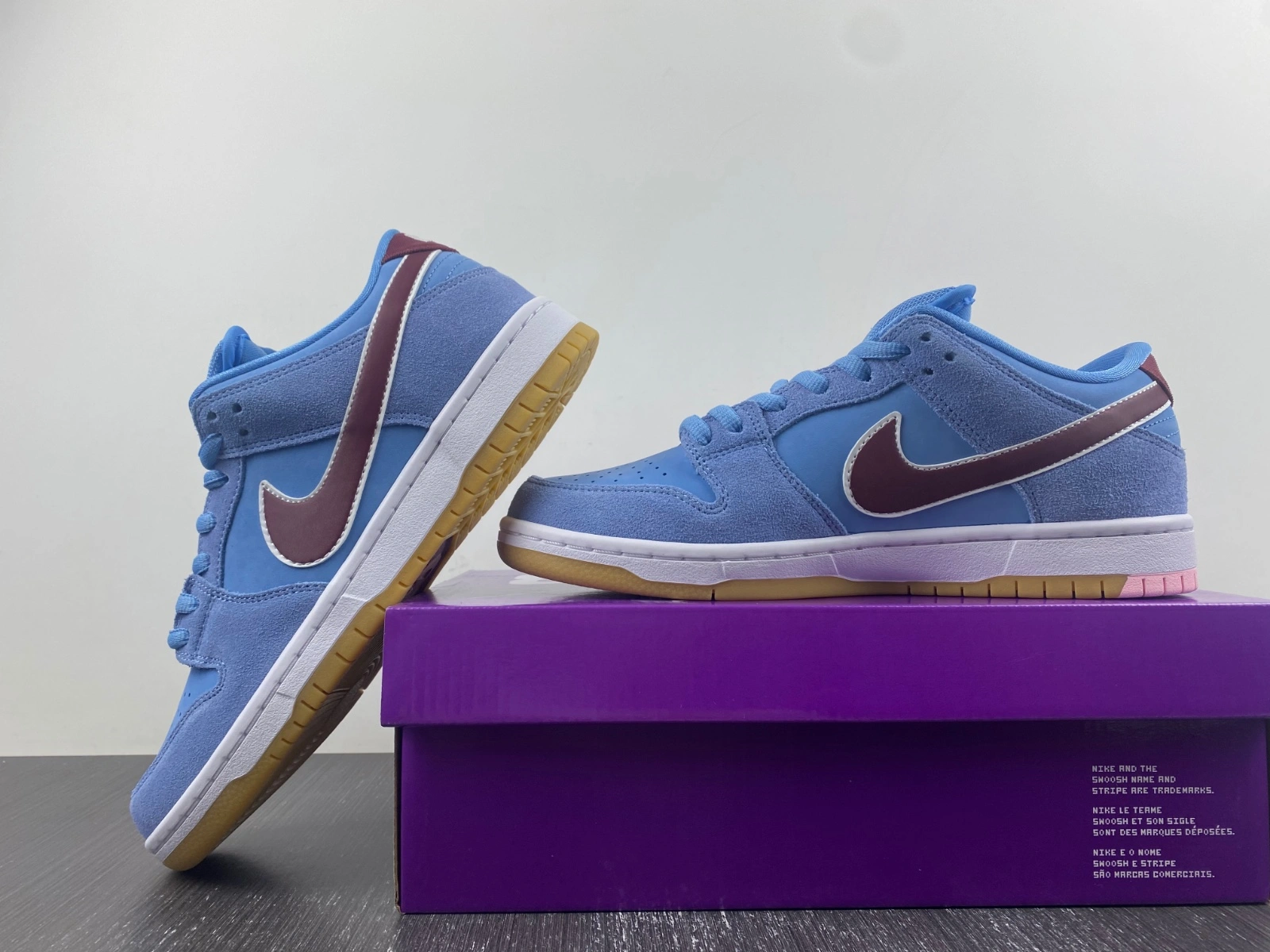 Nike SB Dunk Low Philadelphia Phillies DQ4040- AllSeason 4599