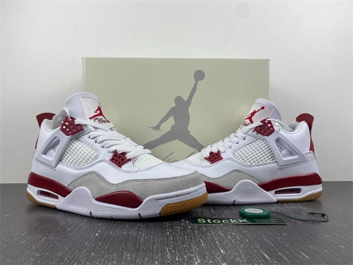 RelaxedFit Nike SB x Air Jordan 4 DR5415- 3941