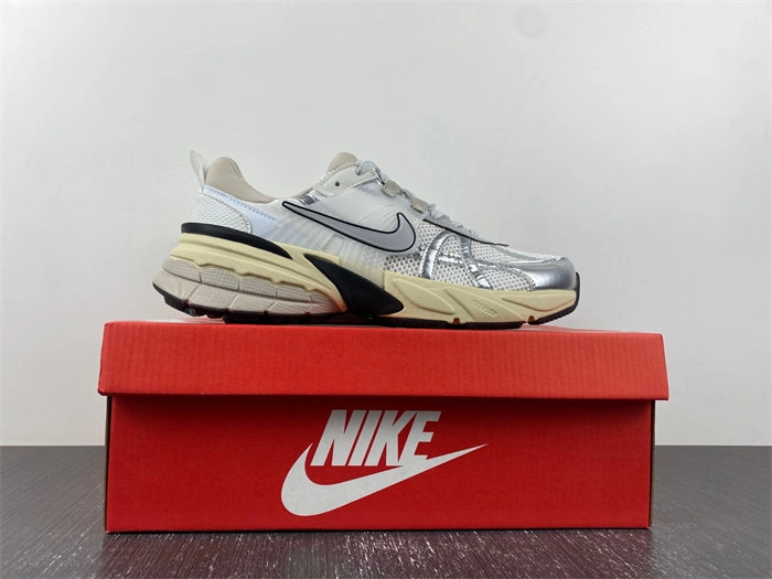 Nike V2K Run Summit White Metallic Silver FD0736- Affordable 5301