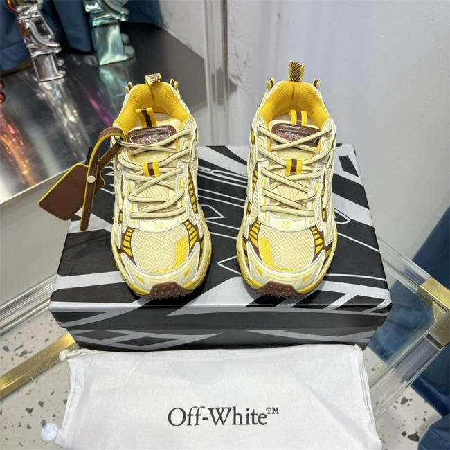 EasyCare OFF-WHITE Be Right Back 3155