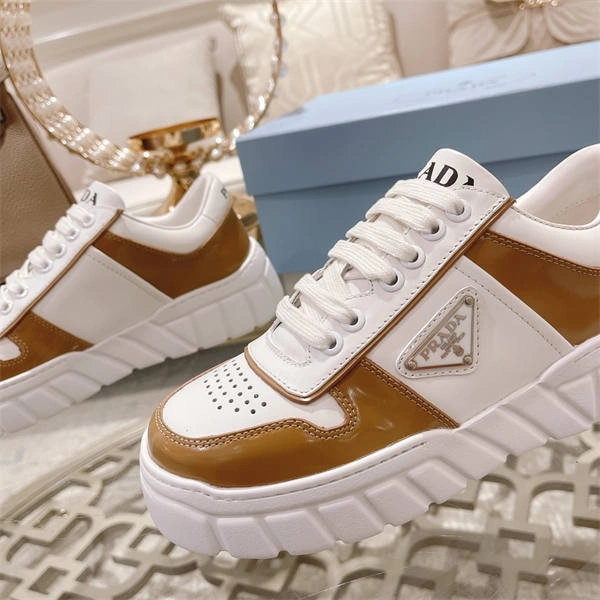 PRADA TopPick 3209
